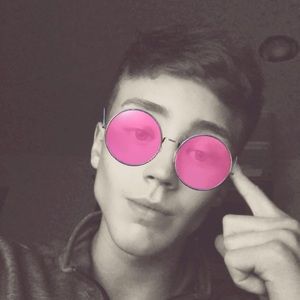 Meet your Posher, Thomas